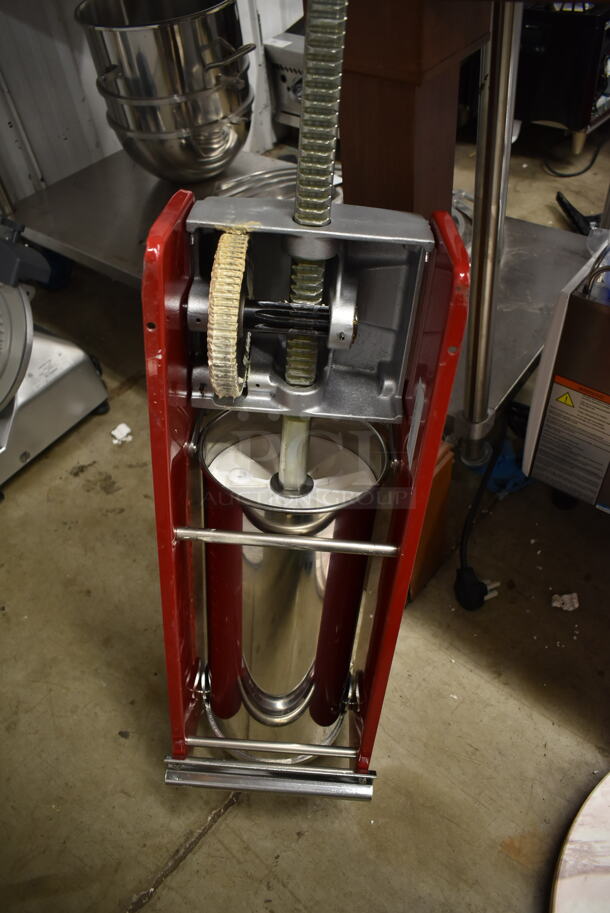 BRAND NEW SCRATCH AND DENT! Tre Spade F25000 30 lb. Manual Horizontal 2-Speed Red Enamel Steel Sausage Stuffer.  - Image 5 of 7