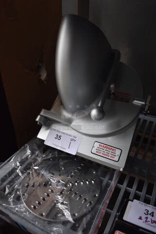 BRAND NEW SCRATCH AND DENT! Metal Commercial Countertop Pelican Head w/ 2 Grating Blades. 11x15x16