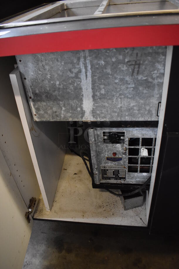 Atlas WCMD-4 Metal Commercial Cold Pan Drop In Unit in Cabinet. 115 Volts, 1 Phase. 65x33x40. Tested and Powers On But Does Not Get Cold - Image 8 of 10