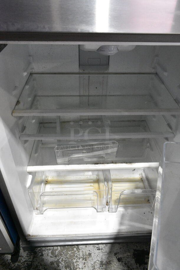 2016 Whirlpool WRT511SZDM00 Stainless Steel Cooler w/ Freezer. 115 Volts, 1 Phase. Tested and Working! - Image 7 of 9