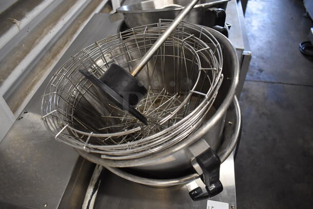 Stainless Steel Commercial Countertop Dual Coffee Machine w/ Hot Water Dispenser, 4 Stainless Steel Brew Baskets and 2 Stainless Steel Satellite Servers. 32x25x38 - Image 7 of 9