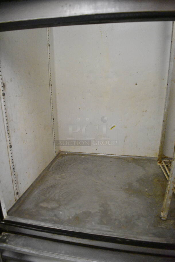 True T-49-2-G-2 Stainless Steel Commercial 4 Half Size Door Reach In Cooler on Commercial Casters. 115 Volts, 1 Phase. Tested and Working! - Image 7 of 8