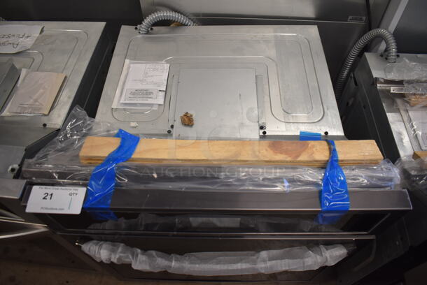 BRAND NEW SCRATCH AND DENT! Frigidaire GCWS2767ADA Stainless Steel Electric Powered Convection Oven w/ View Through Door. 120-208/240 Volts, 1 Phase. 27x27x28 - Image 10 of 10