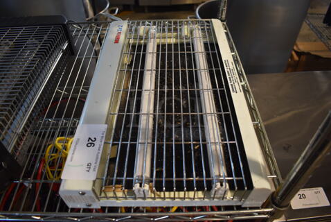 PestWest Mantis 1x2 Metal Bug Zapper. 120 Volts, 1 Phase. 19x3x12. Tested and Working!