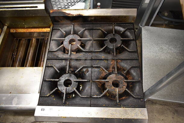 2020 Avantco 177CAGR424 Stainless Steel Commercial Countertop Natural Gas Powered 4 Burner Range.  - Image 2 of 7