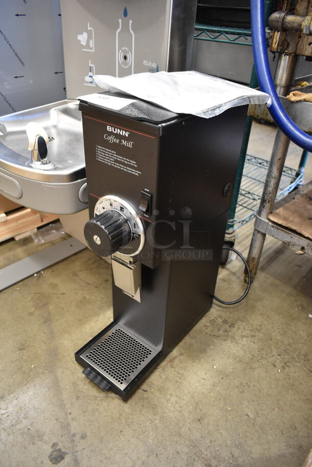 BRAND NEW SCRATCH AND DENT! 2023 Bunn G2 HD Metal Commercial Countertop Coffee Bean Grinder. 120 volts, 1 Phase. Tested and Working! - Image 2 of 7