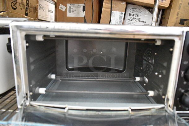 Oster 6293 Metal Countertop Toaster Oven. 120 Volts, 1 Phase. Tested and Working! - Image 2 of 3