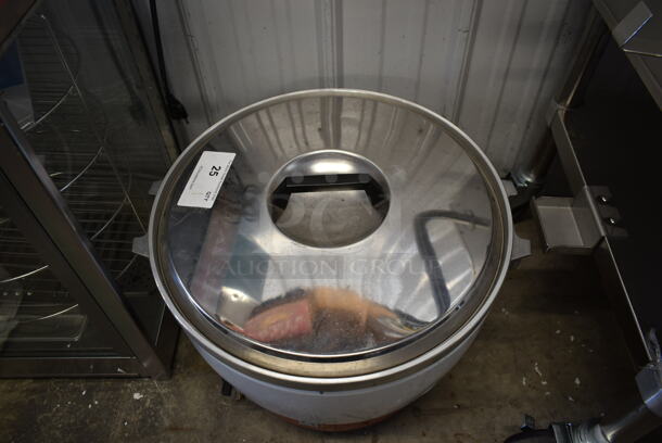 BRAND NEW SCRATCH AND DENT! Kashiwa Metal Commercial Countertop Gas Powered Rice Cooker.  - Image 2 of 5