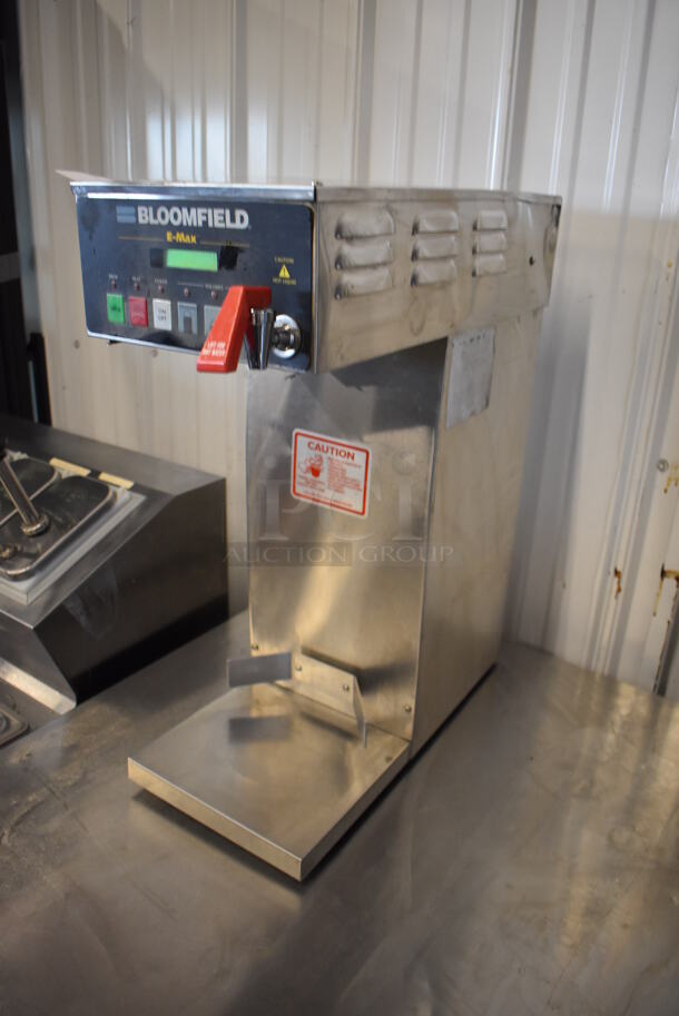 Bloomfield 2082SNB Stainless Steel Commercial Countertop Coffee Machine w/ Hot Water Dispenser. 120 Volts, 1 Phase. - Image 3 of 5