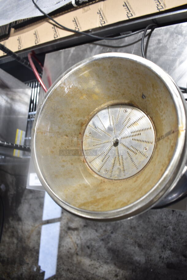 2022 PrepLine Juicefaster 2000 Stainless Steel Commercial Countertop Citrus Juicer. 110 Volts, 1 Phase. Tested and Working! - Image 7 of 8