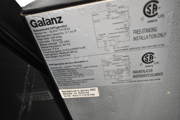 Galanz GLR31TS1E02 Mini Cooler Freezer. 120 Volts, 1 Phase. Tested and Powers On But Does Not Get Cold
 - Image 4 of 5