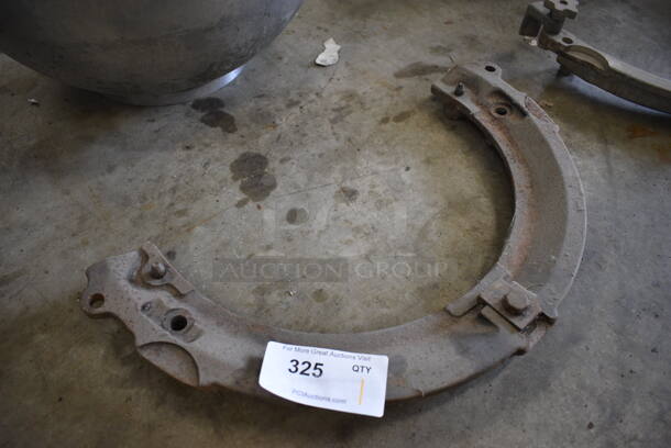 Metal Commercial Bowl Adapter for Mixer. 23.5x13x2 - Image 2 of 4