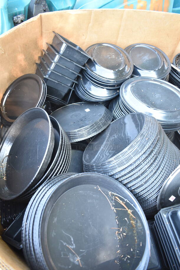 ALL ONE MONEY! PALLET LOT of Various Items Including Trays, Plates and Drop In Bins.  - Image 5 of 5