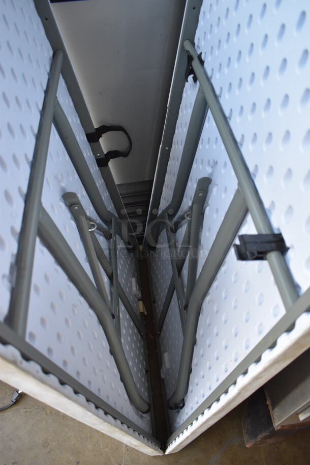 Folding Table. 96x29.5x30 - Image 3 of 3