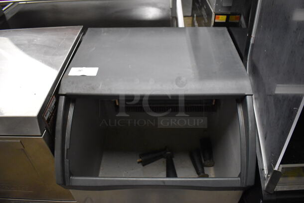 Scotsman CU1526MA-1E Stainless Steel Commercial Self Contained Undercounter Ice Machine. Missing Lid. 115 Volts, 1 Phase. 26x27x33 - Image 6 of 10