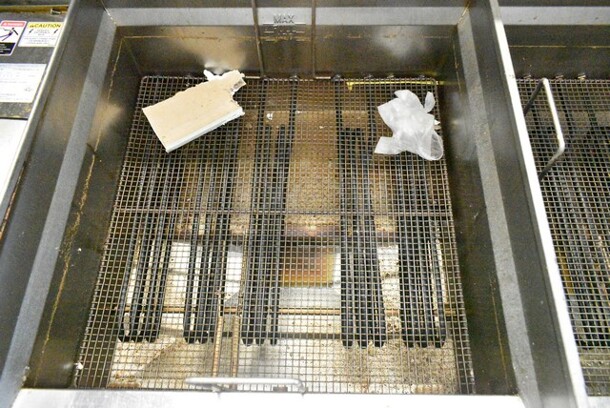 Giles EOF-10-10 Stainless Steel Commercial Electric Powered 3 Bay Fryer w/ Dumping Station on Commercial Casters. 480 Volts, 3 Phase. - Image 4 of 12