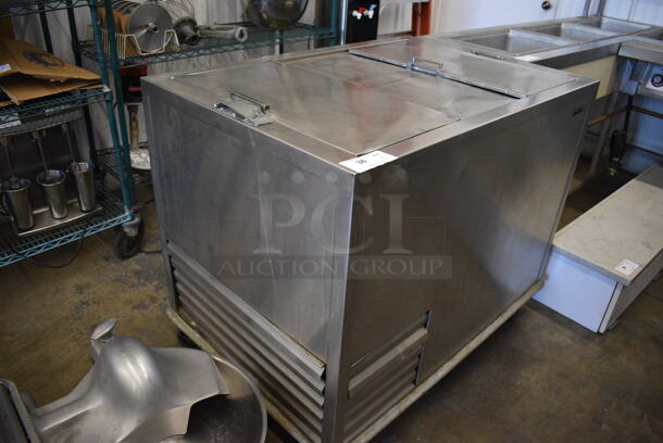 Shelleymatic N860SSP Stainless Steel Commercial Refrigerated Beverage Transport Unit on Commercial Casters. 115 Volts, 1 Phase. 44x30x36.5. Tested and Does Not Power On - Image 7 of 10