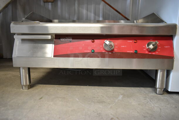 BRAND NEW SCRATCH AND DENT! Avantco 177EG24N Stainless Steel Commercial Countertop Electric Powered Flat Top Griddle. 208/240 Volts, 1 Phase.  - Image 4 of 5
