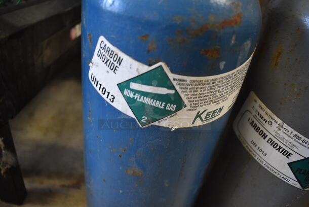 2 Metal Carbon Dioxide Tanks. 5x5x17.5. 2 Times Your Bid! Buyer Must Pick Up - We Will Not Ship This Item.  - Image 4 of 4