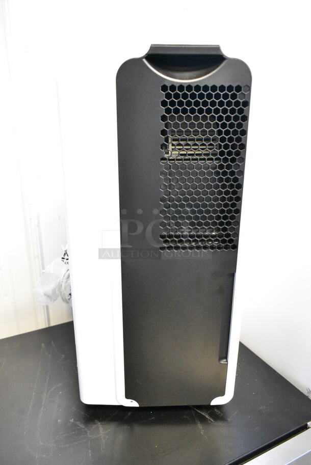 BRAND NEW SCRATCH AND DENT! Whynter Energy Star RPD-506EWP 50 Pint High Capacity Portable Dehumidifier with Pump up to 4000 sq ft. 115 Volts, 1 Phase. Tested and Working! - Image 6 of 10