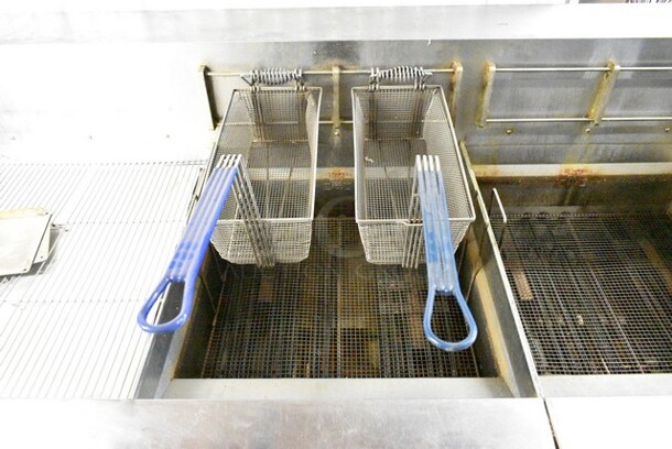 Giles EOF-24 Stainless Steel Commercial Electric Powered 3 Bay Fryer w/ Dumping Station on Commercial Casters. 480 Volts, 3 Phase. - Image 4 of 12