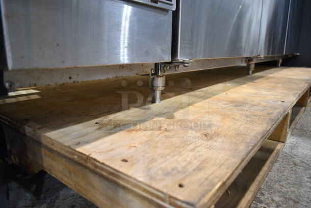 Glastender BB84-L1-SNH(LLR) Stainless Steel Commercial 3 Door Back Bar Cooler. 115 Volts, 1 Phase. Tested and Working! - Image 3 of 7
