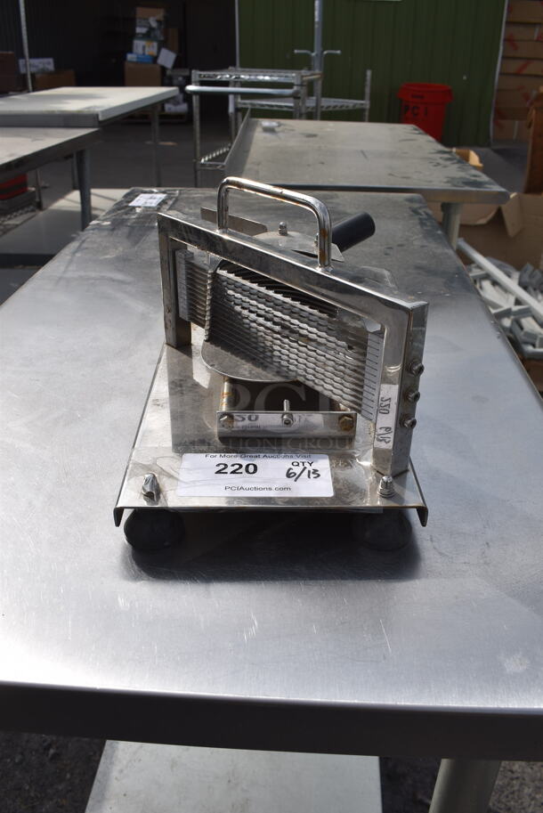 Countertop Tomato Slicer - Image 1 of 5