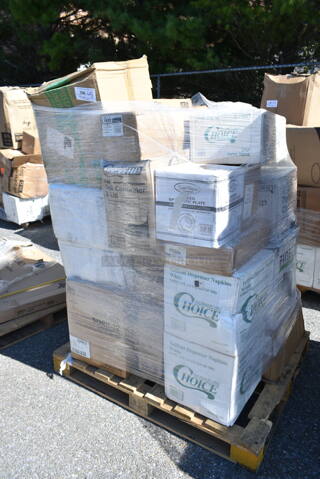 PALLET LOT of 28 BRAND NEW Boxes Including 795NRKFT3 New Roots Kraft PLA-Lined Compostable #3 Take-Out Container 7 3/4" x 5 1/2" x 2 1/2" - 200/Case, 129MCS242CB Choice 30 oz. Black 8 3/4" x 6" x 2 3/4" 2-Compartment Rectangular Microwavable Heavy Weight Container with Lid - 150/Case, 128HD8COMBO ChoiceHD 8 oz. Microwavable Translucent Plastic Deli Container and Lid Combo Pack - 240/Case, 5014046XXH Lavex Pro 45 Gallon 3 Mil 40" x 46" Low Density Heavy-Duty Industrial Contractor Black Trash Bag / Can Liner - 50/Case, 347RPBD10WHG Visions 10" White Plastic Plate with Gold Bands - 120/Case, 2 Box 966TALLFLDB Choice White Tall-Fold 6" x 13" Dispenser Napkin - 8000/Case, 24510PIZZAPAD Choice Single Face Corrugated Pizza Pad - 10" x 10" - 200/Case, 127P2B Choice Black Plastic Souffle Cup / Portion Cup - 2 oz. - 2500/Case, 130BSPOONWP Choice Individually Wrapped Medium Weight Black Plastic Teaspoon - 1000/Case, 4 Box 130BKFORKH Choice Black Heavy Weight Plastic Fork - 1000/Case, Fineline 42RBFL Conserveware PETE Flat Lid for 24/32/40 oz. Round Bowls - 300/Case. 28 Times Your Bid! 
