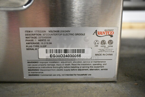 BRAND NEW SCRATCH AND DENT! Avantco 177EG30N Stainless Steel 30" Electric Countertop Griddle. 208/240 Volts, 1 Phase.  - Image 5 of 5