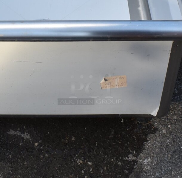 BRAND NEW SCRATCH AND DENT! Steelton 522CS12424  29 1/2" 18-Gauge Stainless Steel One Compartment Commercial Sink without Drainboard - 24" x 24" x 12" Bowl. No Legs.  - Image 4 of 4