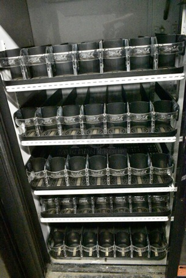 True GDM-41SL-60-LD ENERGY STAR Metal Commercial 2 Door Reach In Cooler Merchandiser w/ Poly Coated Racks and Drink Sliders. 115 Volts, 1 Phase. Tested and Working! - Image 4 of 5