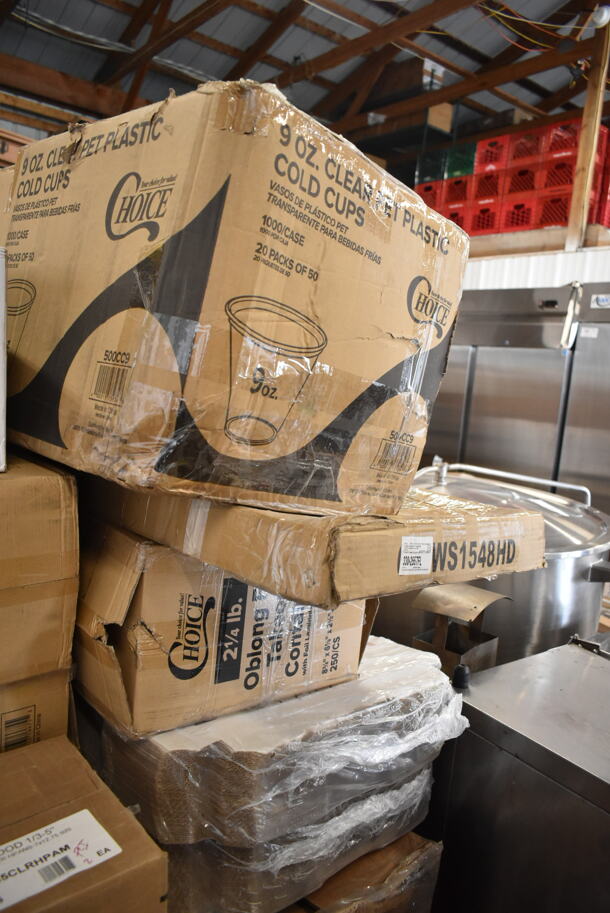 PALLET LOT of 25 BRAND NEW Boxes Including 500TO10103C3 Choice 10" x 10" x 3" Microwaveable 3-Compartment Black / Clear Plastic Hinged Container - 100/Case, 433BR141016C Choice 14" x 10" x 15 3/4" Natural Kraft Paper Customizable Shopping Bag with Handles - 200/Case, 795PTOKFT4 Choice Kraft Microwavable Folded Paper #4 Take-Out Container 7 7/8" x 5 1/2" x 3 1/2" - 160/Case, 4 Box 70204 Duro Husky Dubl Life 4 lb. Heavy Duty Brown Bag - 400/Bundle, 966TALLFLDN Choice Kraft Natural Tall-Fold 6" x 13" Dispenser Napkin - 8000/Case, 130HBKCUTTW Visions Individually Wrapped Black Heavy Weight Plastic Teaspoon - 1000/Case, 147RP10WH99 Visions Round Plates, 612LOB225LBC Choice 2.25 lb. Oblong Foil Take-Out Container with Board Lid - 250/Case, 394365L Noble Products Powder-Free Disposable Clear Vinyl Gloves for Foodservice - Large - 1000/Case, 600WS1548HD Regency 16 Gauge Stainless Steel 15" x 48" Heavy-Duty Solid Wall Shelf, 500CC9 Choice 9 oz. Clear PET Customizable Plastic Squat Cold Cup - 1000/Case, 21435CLRHPAM Cambro 35CLRHP150 H-Pan™ 1/3 Size Amber High Heat Plastic Colander Pan - 5" Deep, 500CC12 Choice Clear PET Customizable Plastic Cold Cup - 12 oz. - 1000/Case. 25 Times Your Bid! - Image 2 of 10