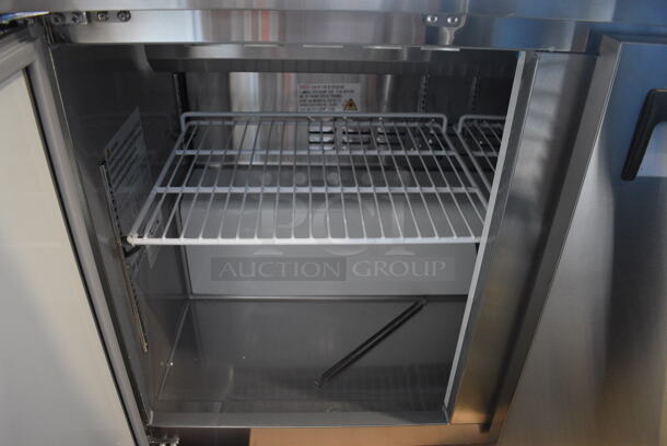 BRAND NEW SCRATCH AND DENT! Avantco Model 178APT48HC Stainless Steel Commercial Sandwich Salad Prep Table Bain Marie Mega Top on Commercial Casters. 115 Volts, 1 Phase. 47x30.5x37.5. Tested and Working! - Image 6 of 7