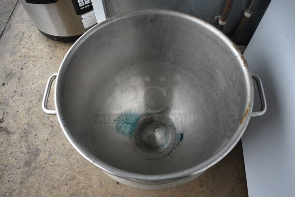 Hobart Model VMLHP40 Stainless Steel Commercial 40 Quart Mixing Bowl. 22x17x15.5 - Image 3 of 5