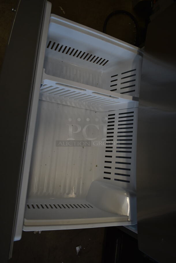 BRAND NEW SCRATCH AND DENT! LG Stainless Steel Commercial Cooler Freezer Combo Unit w/ Ice and Water Dispenser. Tested and Working! - Image 8 of 8