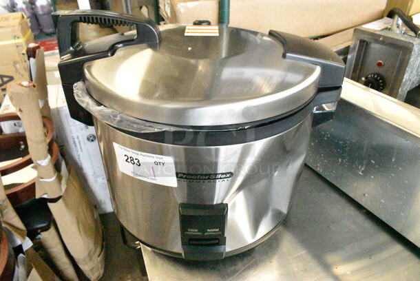 BRAND NEW SCRATCH AND DENT! Proctor Silex 37560R 60 Cup (30 Cup Raw) Electric Rice Cooker / Warmer. See Pictures for Damage. 120 Volts, 1 Phase.  - Image 2 of 8