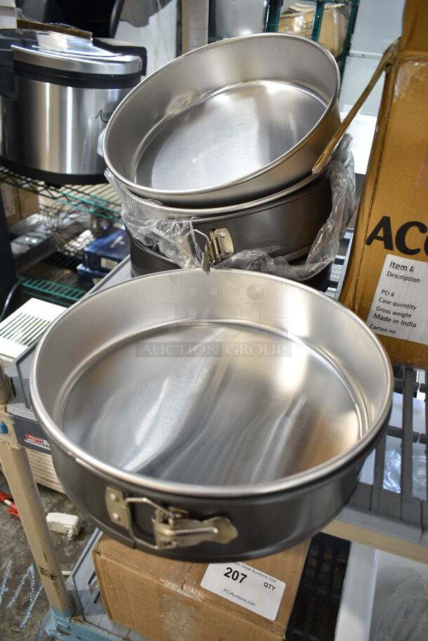 3 BRAND NEW SCRATCH AND DENT! Choice 407SFPANNS12 12" x 3" Non-Stick Aluminized Steel Springform Cake Pan. 3 Times Your Bid!  - Image 2 of 5