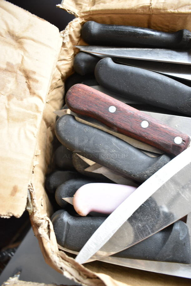 45 SHARPENED Stainless Steel Knives Including Chef Knives. 45 Times Your Bid!  - Image 3 of 9
