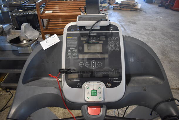 Precor 946i Metal Commercial Treadmill. 120 Volts, 1 Phase. 34x79x68. Powers On But Parts Do Not Move - Image 5 of 8