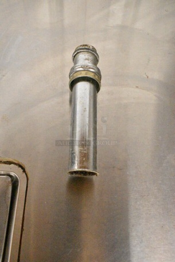 True TDD-2 Metal Commercial 2 Door Direct Draw Kegerator w/ 2 Beer Tower. 115 Volts, 1 Phase. Tested and Working! - Image 8 of 9