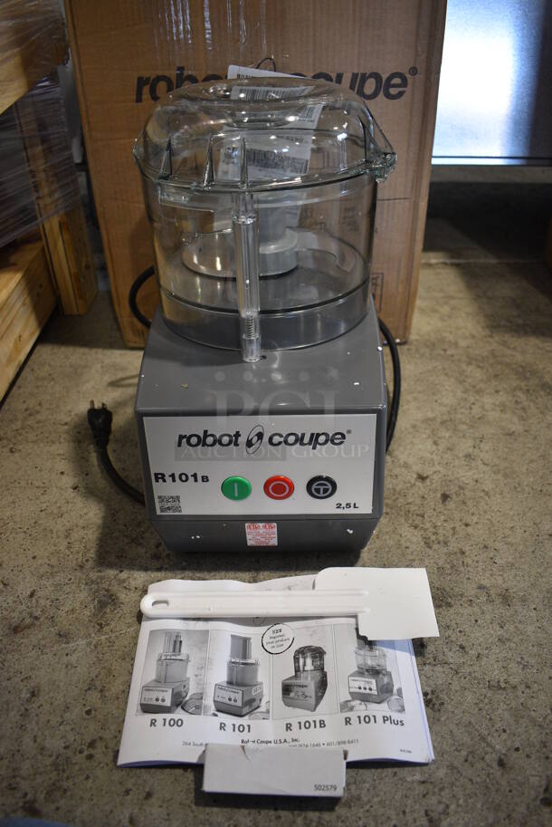 BRAND NEW SCRATCH AND DENT! Robot Coupe Model R 101 B Metal Commercial Countertop Food Processor w/ Bowl, Lid, S Blade. 120 Volts, 1 Phase. 8x11x13.5. Tested and Working! - Image 6 of 8