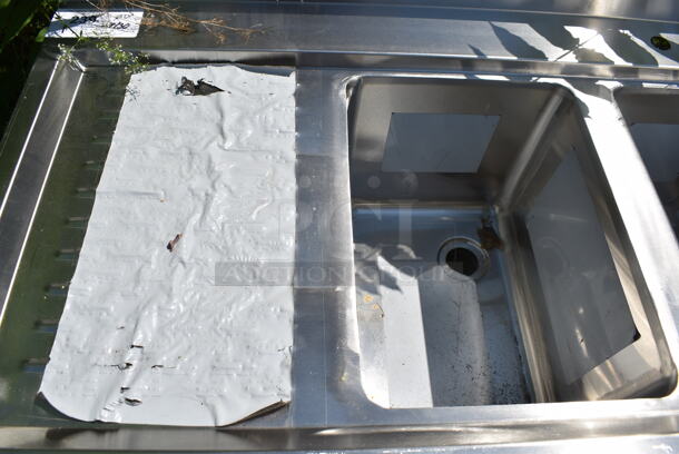 BRAND NEW SCRATCH AND DENT! Regency 600B31014213 Stainless Steel 3 Bowl Underbar Sink with Two Drainboards. Bays 10x14x9.5. Drain Boards 11x15 - Image 6 of 7