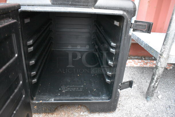 Cambro UPC300 Black Poly Insulated Food Carrying Catering Box. 17x25x24 - Image 4 of 6