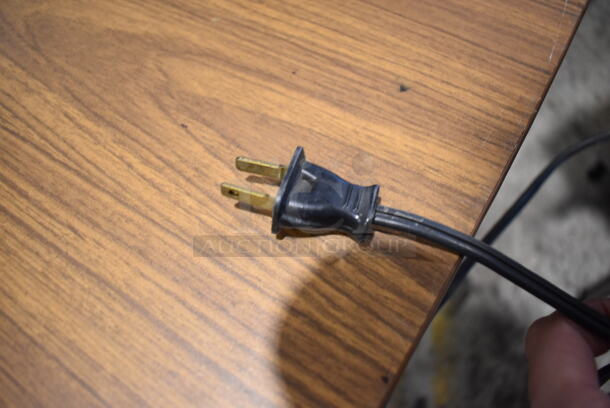 Logan Show King Folding End Table. 18x16x29 - Image 7 of 8