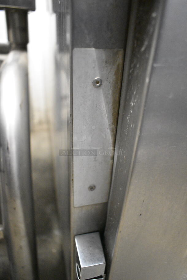 Alto Shaam Halo Heat Stainless Steel Commercial Electric Powered Cook N Hold Cabinet on Commercial Casters.  - Image 5 of 5