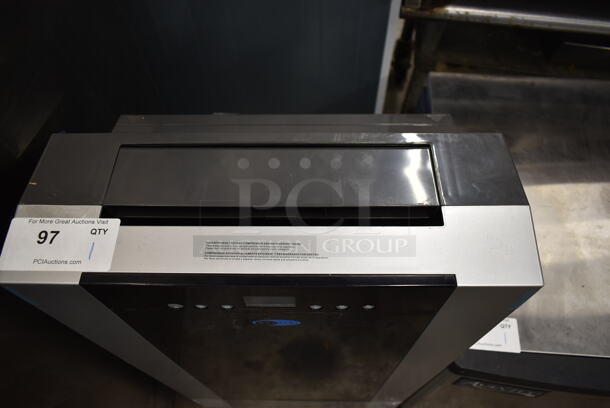 BRAND NEW SCRATCH AND DENT! Whynter ARC-14S Metal Portable Air Conditioner w/ Original Accessories. 115 Volts, 1 Phase.  - Image 4 of 7