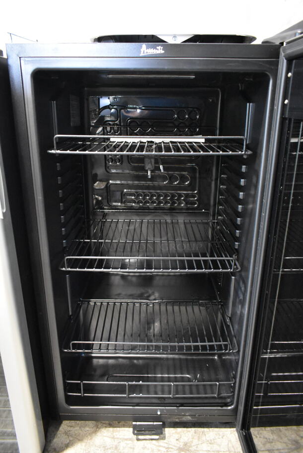 BRAND NEW SCRATCH AND DENT! Avanti BCA306SS  19 in. 3.0 cu. ft. Freestanding Beverage Center with Adjustable Shelves & Digital Controls. 115 Volts, 1 Phase. Tested and Working! - Image 3 of 4