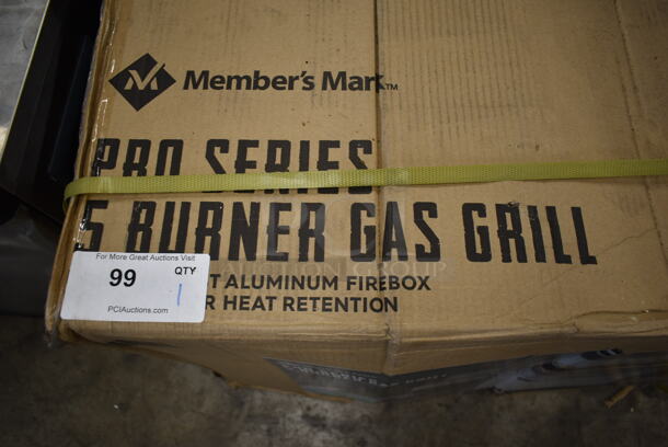 BRAND NEW IN BOX! Members Mark Pro Series 5 Burner Gas Grill. - Image 2 of 6
