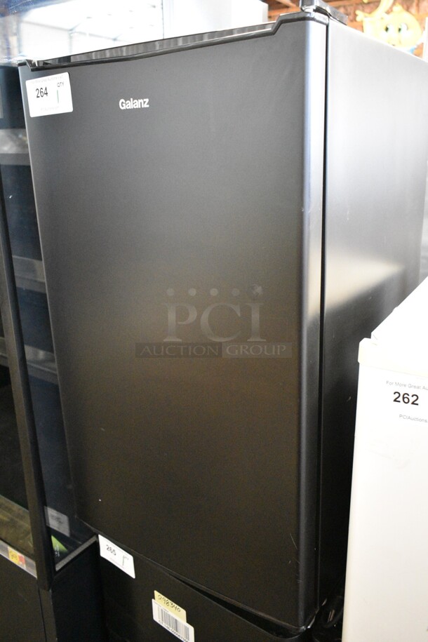 Galanz GL35BK Metal Mini Cooler. 115 Volts, 1 Phase. Tested and Working! - Image 2 of 6