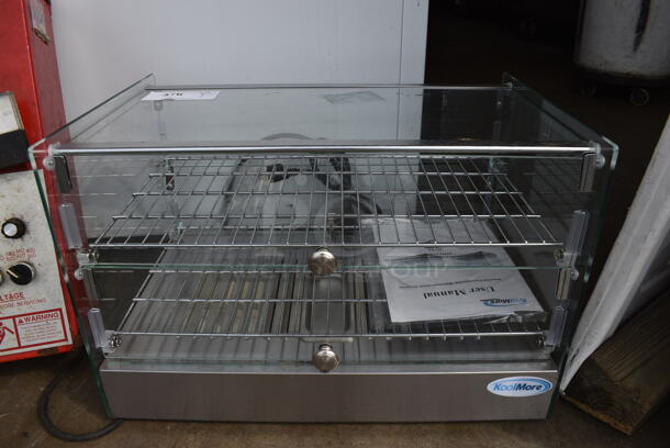 BRAND NEW! KoolMore Model HDC-17C Countertop Glass Heated Display Case Merchandiser. 110-120 Volts, 1 Phase. 22x14.5x14.5. Tested and Working!